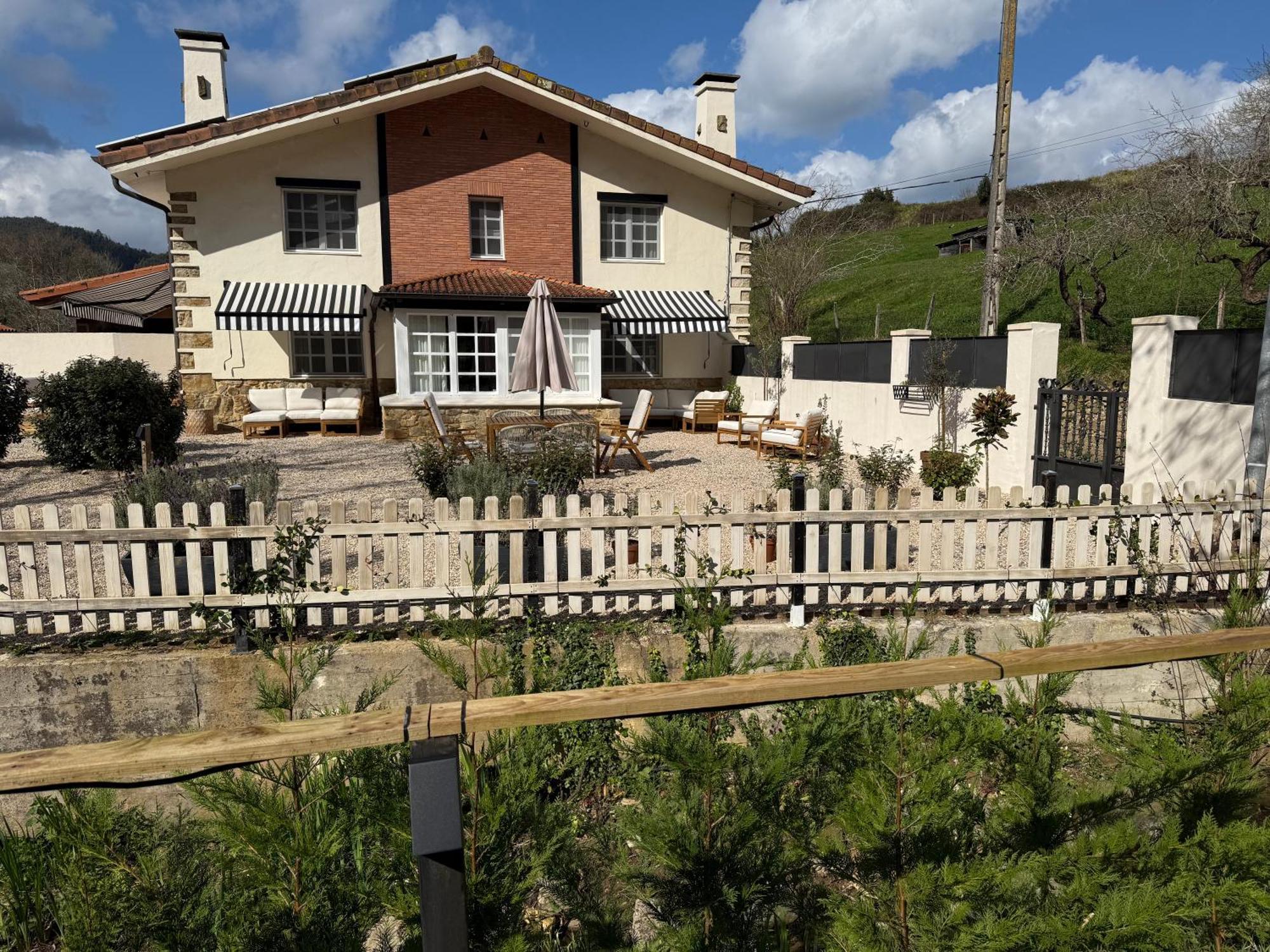 Gurah Boutique Apartments Bakio Zewnętrze zdjęcie
